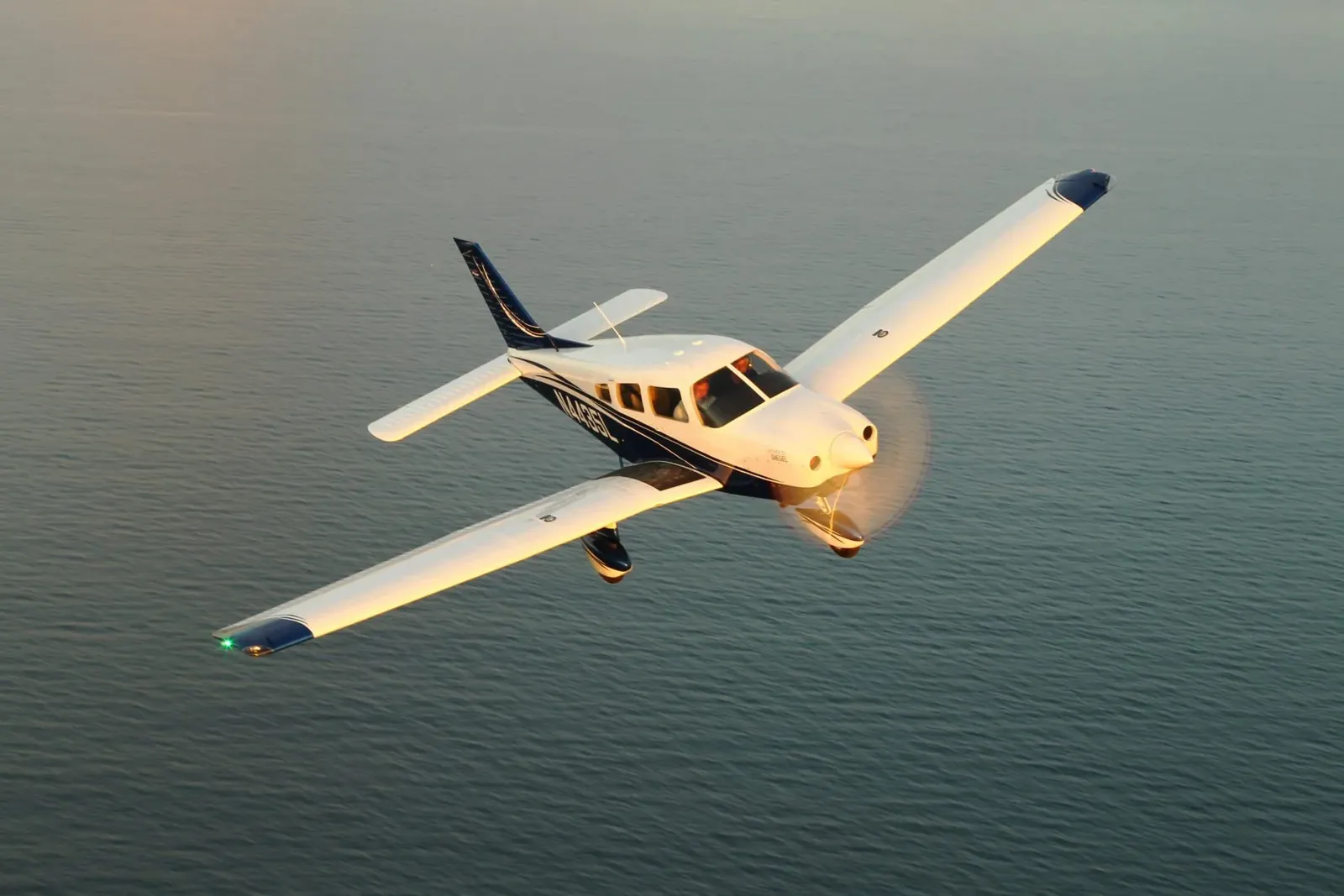 Piper PA 28 exterior